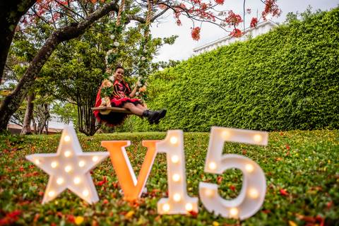 15 anos  - rainha de copas - debutante  -  vitoria -  princesa  -  ensaio  fotografico '