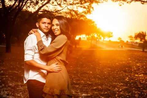  ensaio de casal - casal crente  - pre-wedding - foto criativa  por do sol '
