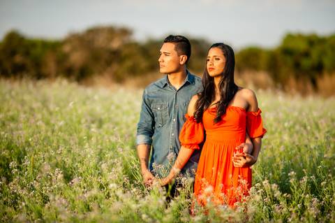 campos do padf - plantação  - casal - ensaio fotografico casal  -  comtemplando'