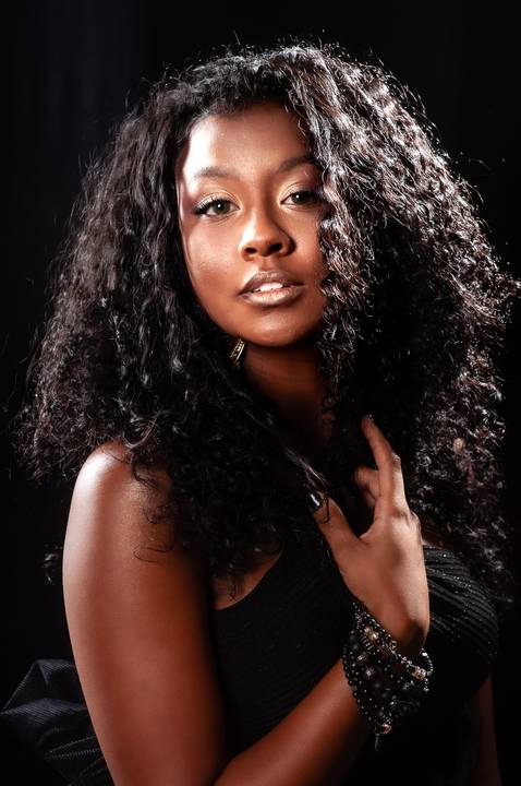 studio fotografico - ensaio fotografico - ensaio  fotografico africa - ensaio fotografico negra - ensaio belezas do brasil - cacho - beleza negra  '