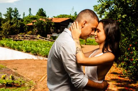 casal  - ensaio  casal  -  jardim botanico  -  ensaio de casal no jardim botãnico  - ensaio a tarde  - floresta  -  natureza '