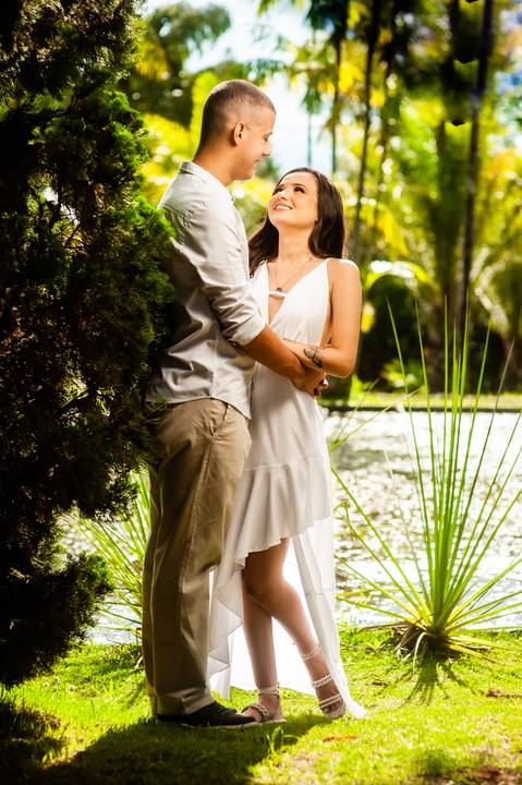 casal  - ensaio  casal  -  jardim botanico  -  ensaio de casal no jardim botãnico  - ensaio a tarde  - floresta  -  natureza '