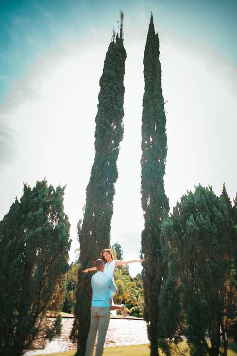 casal  - ensaio  casal  -  jardim botanico  -  ensaio de casal no jardim botãnico  - ensaio a tarde  - floresta  -  natureza '