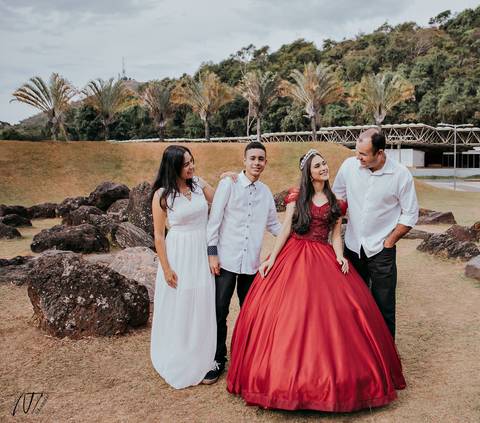 ensaio - ensaio feminino - ensaio externo - ensaio bh - ensaio fotográfico - belo horizonte - beleza feminina - auto estima - sao paulo - bragança paulista - extrema - minas gerias - aniversario - portrait - 15 anos - fifteen - ensaio 15 anos '