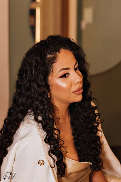 ensaio - ensaio feminino - estúdio - ensaio bh - ensaio interno - ensaio fotográfico - belo horizonte - beleza feminina - auto estima - sao paulo  - bragança paulista - extrema - minas gerias - portrait - corporativo - reposicionamento de marca'