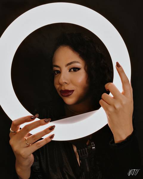 ensaio - ensaio feminino - estúdio - ensaio bh - ensaio interno - ensaio fotográfico - belo horizonte - beleza feminina - auto estima - sao paulo - bragança paulista - extrema - minas gerias - portrait - corporativo - reposicionamento de marca'