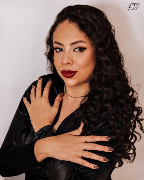 ensaio - ensaio feminino - estúdio - ensaio bh - ensaio interno - ensaio fotográfico - belo horizonte - beleza feminina - auto estima - sao paulo - bragança paulista - extrema - minas gerias - portrait - corporativo - reposicionamento de marca'