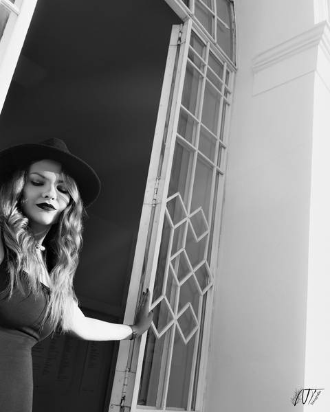 ensaio - ensaio feminino - estúdio - ensaio bh - ensaio interno - ensaio fotográfico - belo horizonte - beleza feminina - auto estima - sao paulo - bragança paulista - extrema -minas gerias  - portrait - corporativo - reposicionamento de marca'