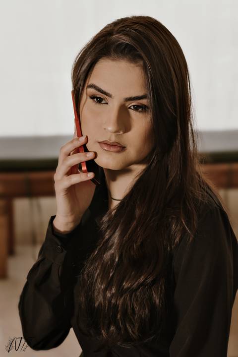 fotocorporativa fotobranding girlboss fotografiacorporativa mg extrema retratofeminino ensaioextrema perfilprofissional posicionamentodeimagem ensaiofeminino autoestima portrait extremaeregiao direito formatura perfilprofissional'