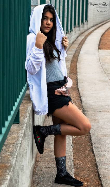 #ensaiofemininobh #ensaiourbanobh #ensaiourbanofeminino #ensaio15anos #book15anos #lookparaensaio #ensaioexternobh #fotografiabh #bookfeminino #book15anos #fotografiadebutantesbh #posesparafotos '