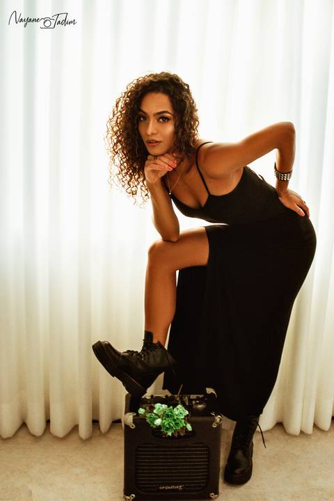 ensaio - ensaio feminino - estúdio - ensaio bh - ensaio interno - ensaio fotográfico - belo horizonte - beleza feminina - auto estima - retrato feminino - modelo feminina - modelo feminina '