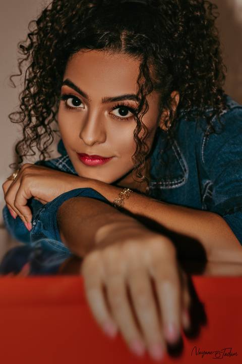 ensaio - ensaio feminino - estúdio - ensaio bh - ensaio interno - ensaio fotográfico - belo horizonte - beleza feminina - auto estima - retrato feminino - modelo feminina - modelo feminina '