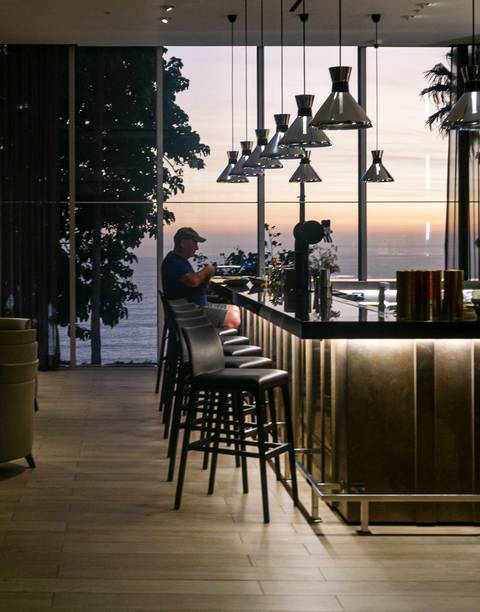 Golden hour at Miraflores AC Marriott  Lounge Bar, Lima Peru Bravo Fotografia march 2022'