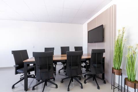 Supermarket Wozniak Curitiba Brazil Serra Fina Marcenaria commercial project meeting room'