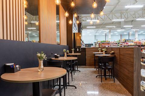 Supermarket Wozniak Curitiba Brazil Serra Fina Marcenaria commercial project customers area café'