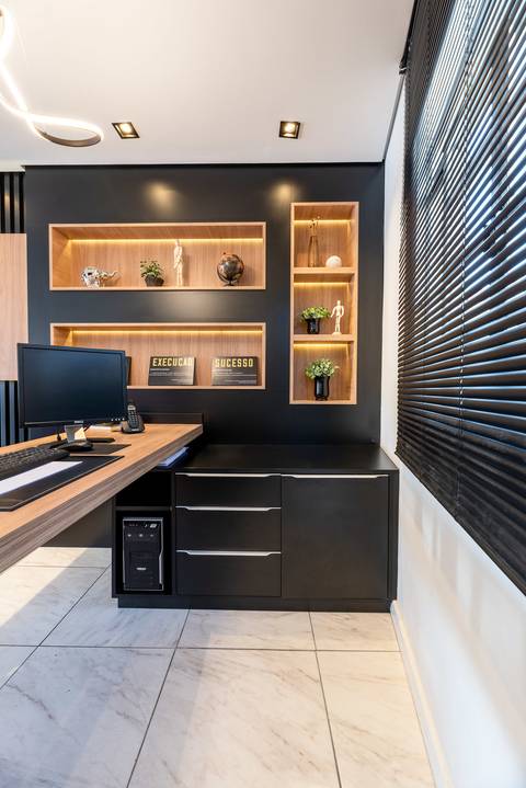 Prime Veículos wood Interior Project manager room office Serra Fina Marcenaria'