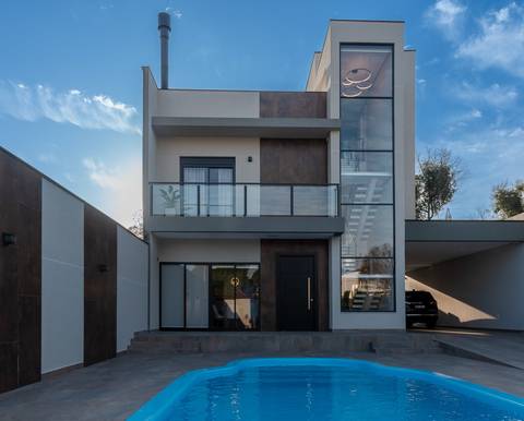 Casa Abranches project Manoella Hamati Apex Arquitetura façade Curitiba Brazil'