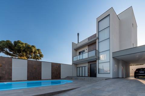 Casa Abranches project Manoella Hamati Apex Arquitetura façade Curitiba Brazil'