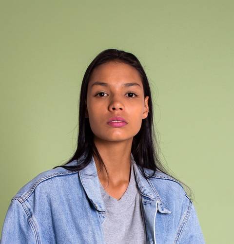 Aline, model Curitiba - Studio photograph Omicron'