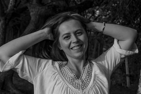 Outdoor Female portrait in P&B  Curitiba - Brasil'