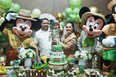 Hora do parabéns do Davi na festa Mickey Safari | Click de Alegria Fotografia Infantil SP'