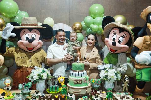 Hora do parabéns do Davi na festa Mickey Safari | Click de Alegria Fotografia Infantil SP'
