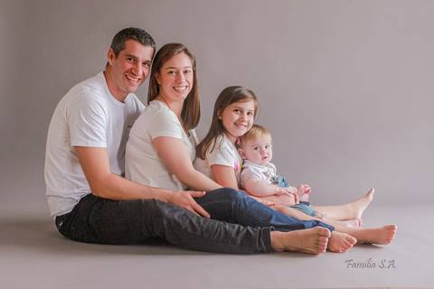Ensaio Fotográfico de Família em estúdio'
