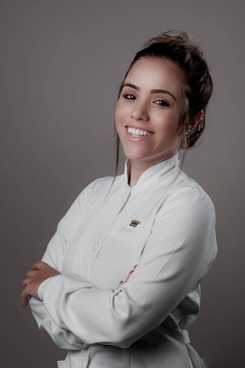Camila Guimarães - Cirurgiã Dentista'