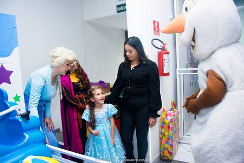 personagens vivos frozen'