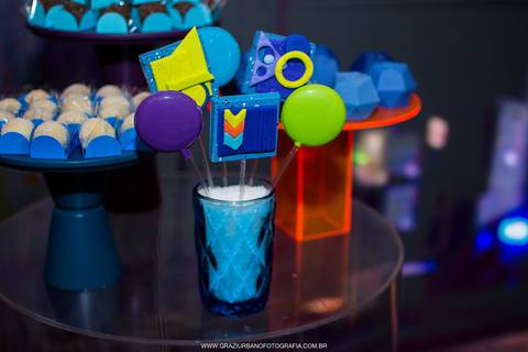 decoração test track'