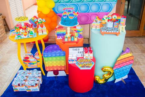 FESTA POP IT DECORAÇÃO'