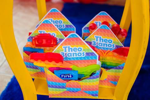 LEMBRANCINHA PERSONALIZADA POP IT'