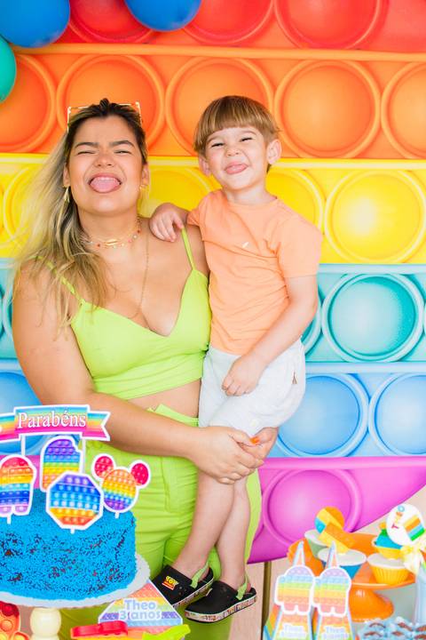 FESTA POP IT DECORAÇÃO'