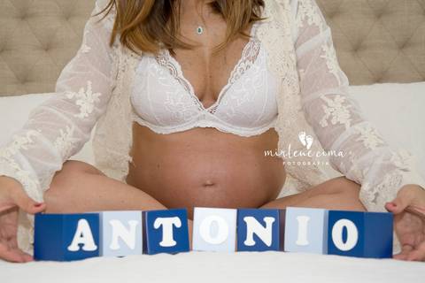 ensaio fotográfico de gestante, grávida, esperando bebê, fotografando na sua casa'