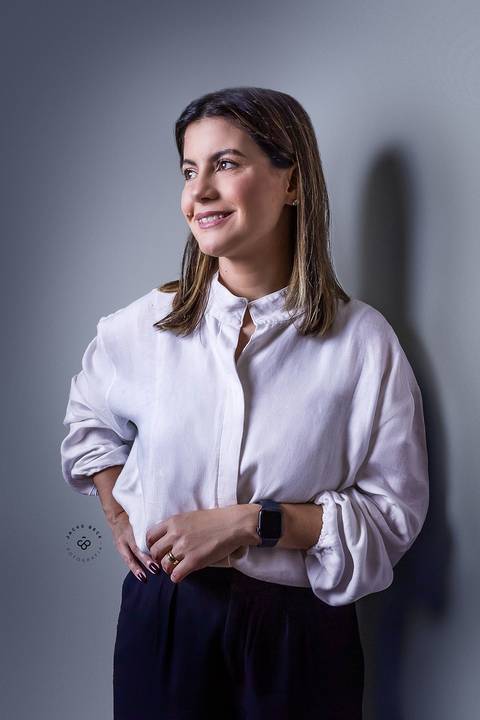 fotografo porto alegre ensaios retratos corporativos perfil linkedin profissional gerente ti tecnlogia feminino'