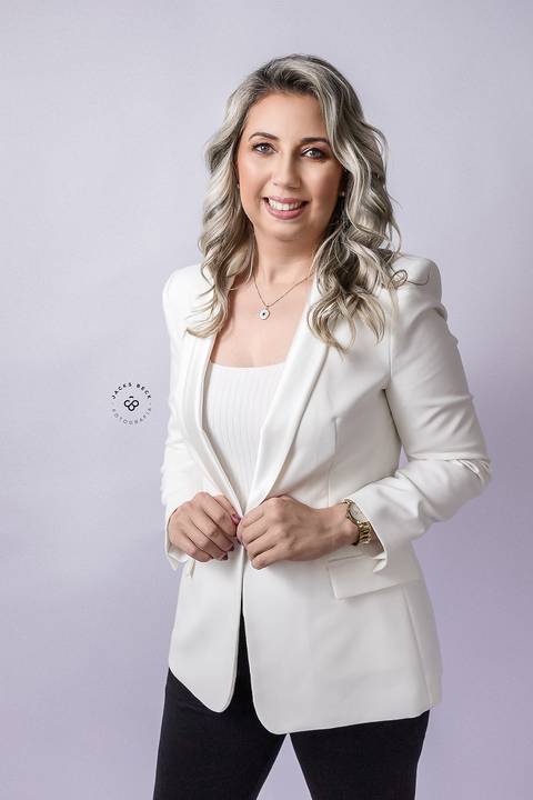 fotografo porto alegre ensaios retratos corporativos perfil linkedin profissional gerente financeiro feminino'