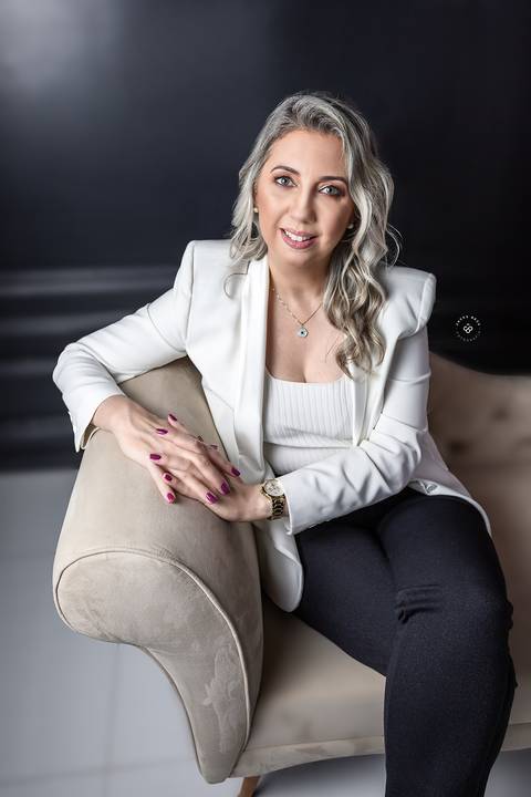 fotografo porto alegre ensaios retratos corporativos perfil linkedin profissional gerente financeiro feminino'