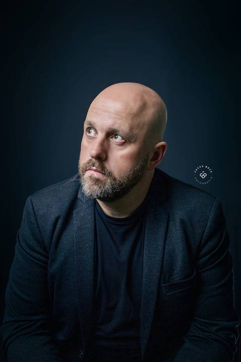 fotografo porto alegre ensaios retratos corporativos perfil linkedin profissional escritor palestrante empreendedor masculino'