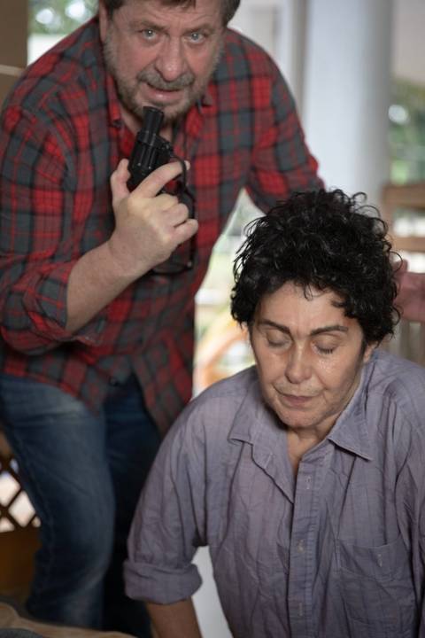 Atriz Dalileia Ayala incorpora personagem de Dois Perdidos em uma Noite Suja em ensaio fotográfico para divulgação do espetáculo com direção de Flavio Galvão'