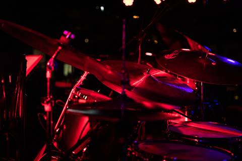 banda
 tocando clássicos do clube da esquina no blue note SP'