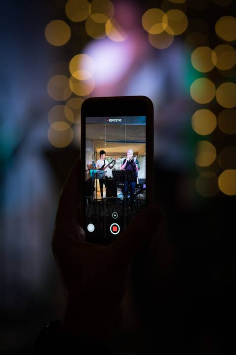 momentos da Performance de alunos na escola Voice no Brooklin SP apresentações artísticas com registro em foto e vídeo profissional
'