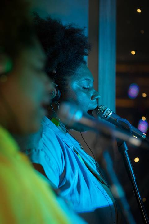 momentos da Performance de alunos na escola Voice no Brooklin SP apresentações artísticas com registro em foto e vídeo profissional
'
