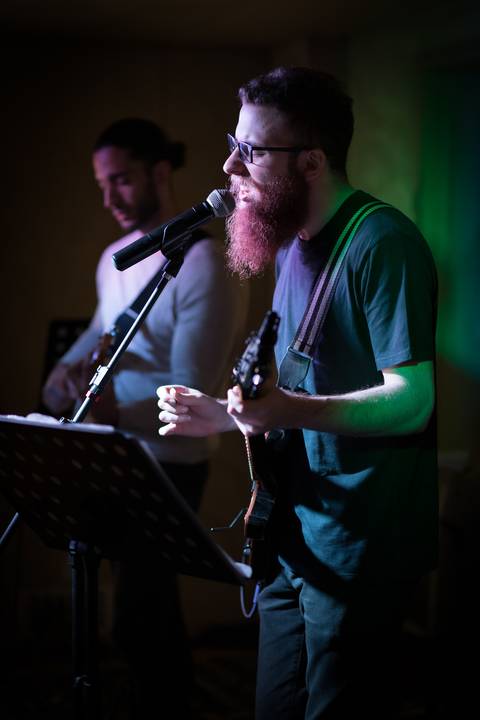 momentos da Performance de alunos na escola Voice no Brooklin SP apresentações artísticas com registro em foto e vídeo profissional
'