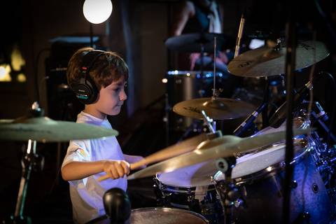 Momentos da Apresentação dos alunos de Bateria na escola Voice no Brooklin SP apresentações artísticas com registro em foto e vídeo profissional
'
