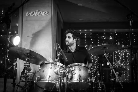 Momentos da Apresentação dos alunos de Bateria na escola Voice no Brooklin SP apresentações artísticas com registro em foto e vídeo profissional
'