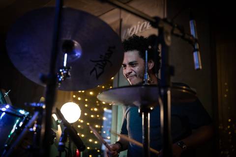 Momentos da Apresentação dos alunos de Bateria na escola Voice no Brooklin SP apresentações artísticas com registro em foto e vídeo profissional
'