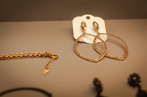 Show Pedindo Bis com Simone Gutierrez no Teatro Porto seguro'