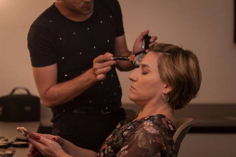 Show Pedindo Bis com Simone Gutierrez no Teatro Porto seguro'