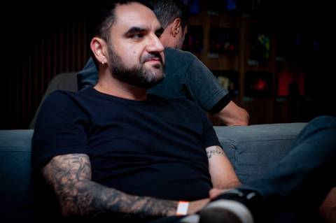 Show Pedindo Bis com Simone Gutierrez no Teatro Porto seguro'