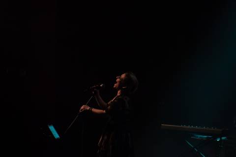 Show Pedindo Bis com Simone Gutierrez no Teatro Porto seguro'